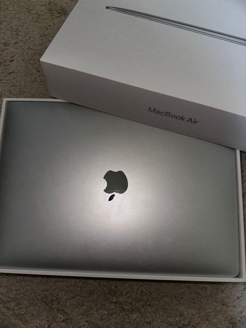 Apple MacBook Air(M1, 2020)シルバー 本体