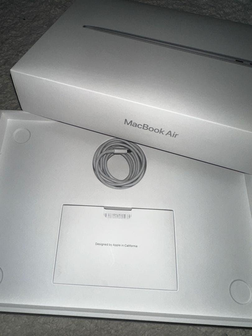 Apple MacBook Air(M1, 2020)シルバー 本体