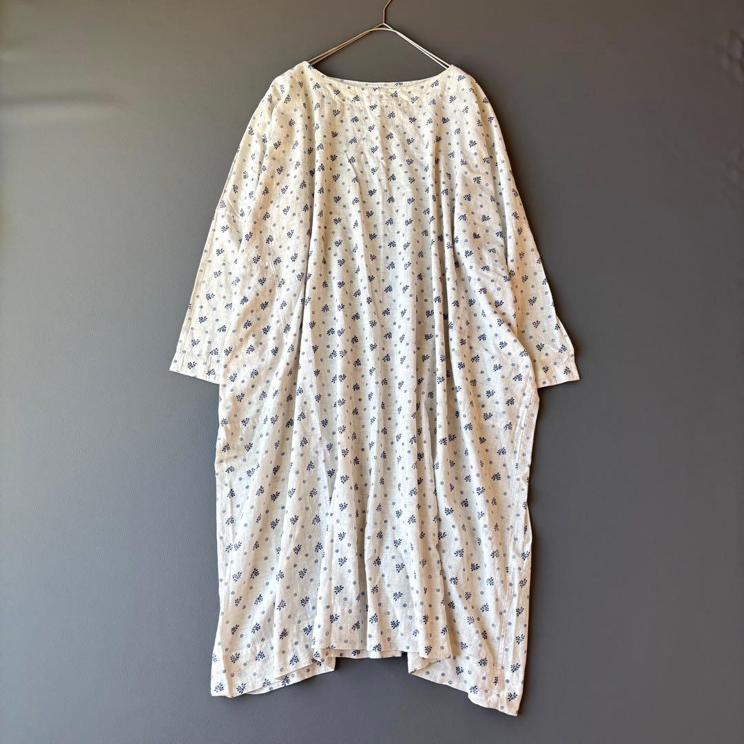 45R ロングワンピース　フラワープリント　小花柄　ガーゼ生地　ワイドシルエット