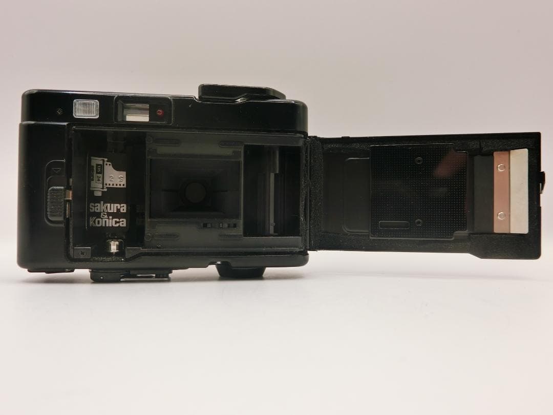 【完動品】 KONICA C35 EF3 コンパクトフィルムカメラ 動作確認済み