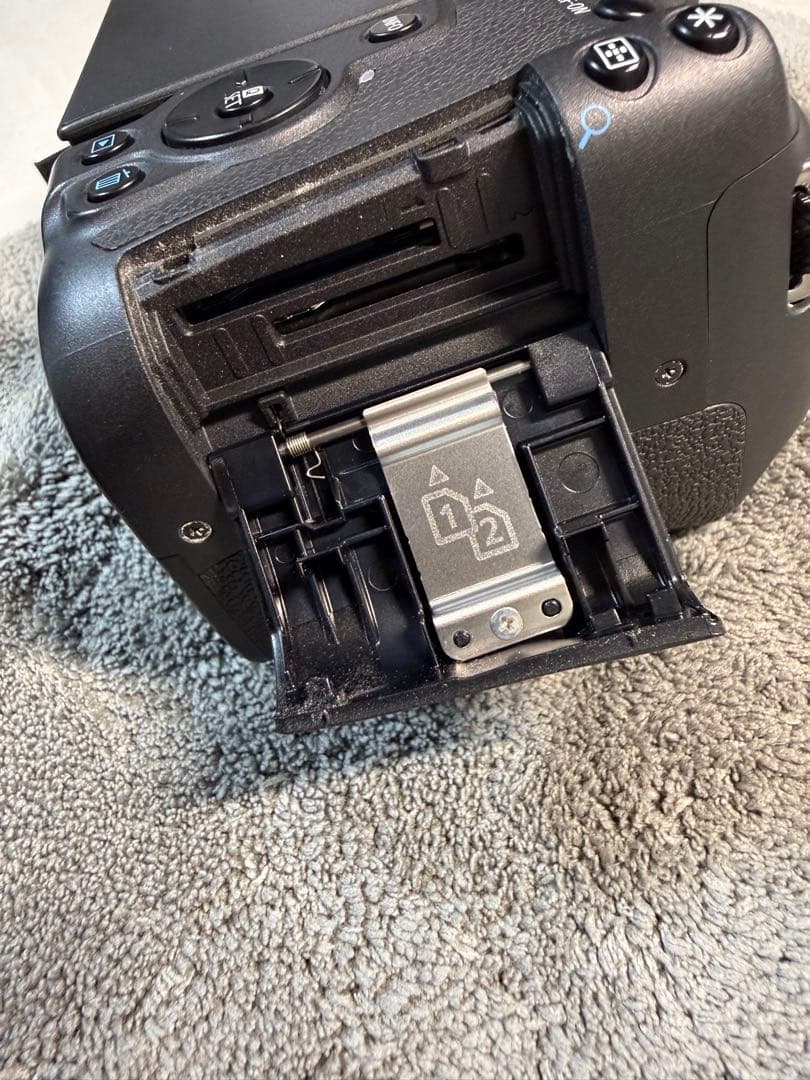 Canon EOS R7 一式 バッテリー2個 レンズ2本