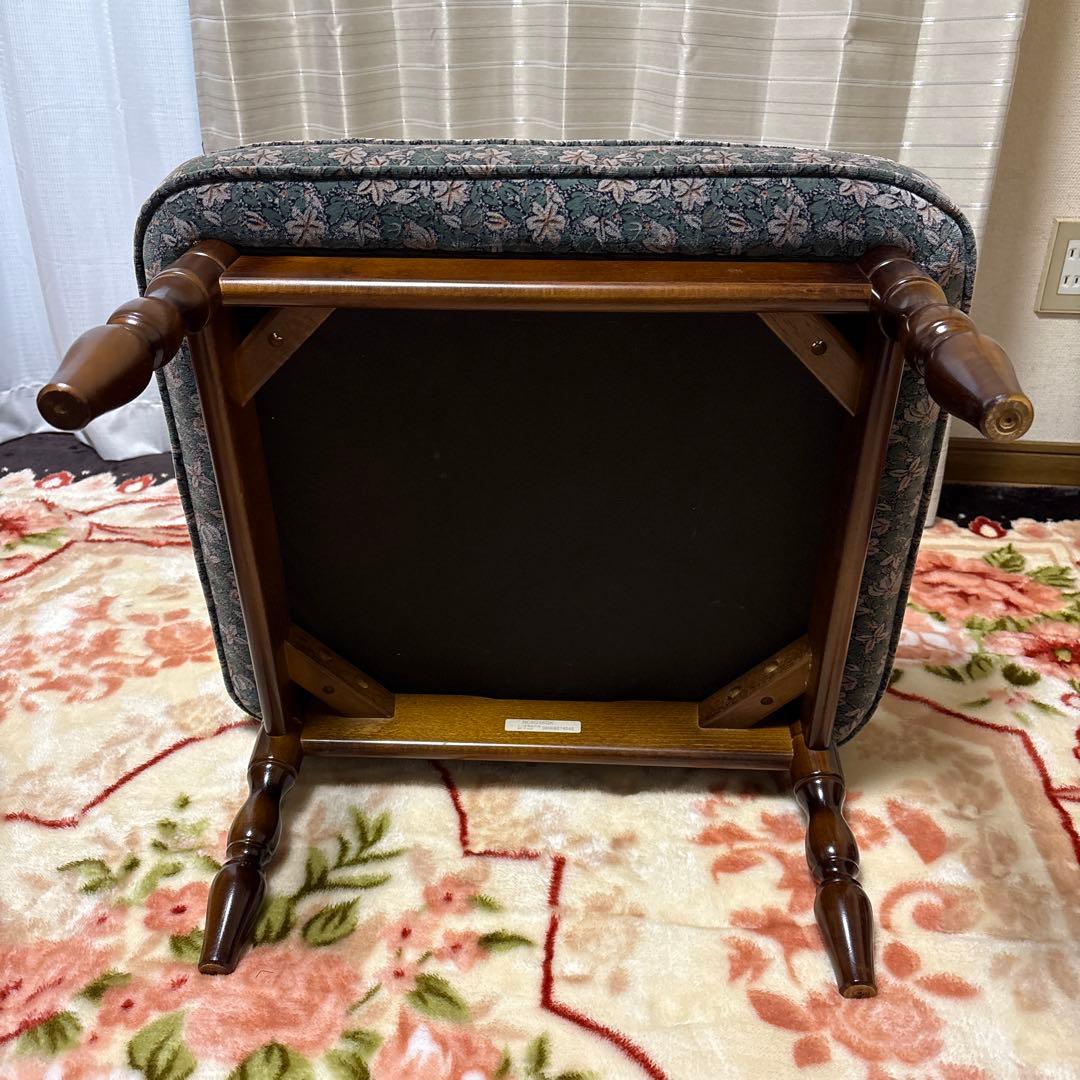 karimoku 花柄オットマン