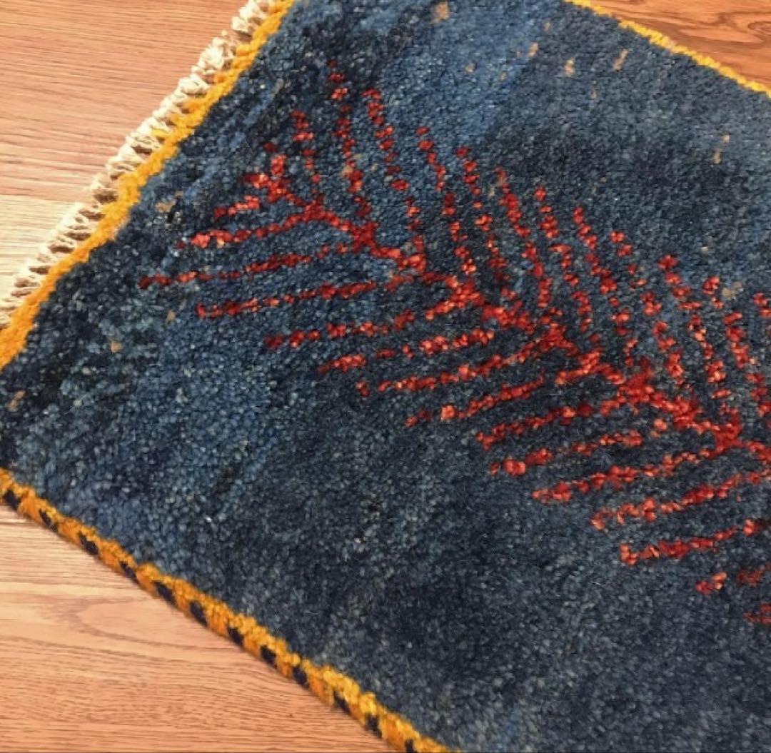 ギャッベ　シラーズ産 　手織り　ウール　ラグ　40×50cm 生命の樹