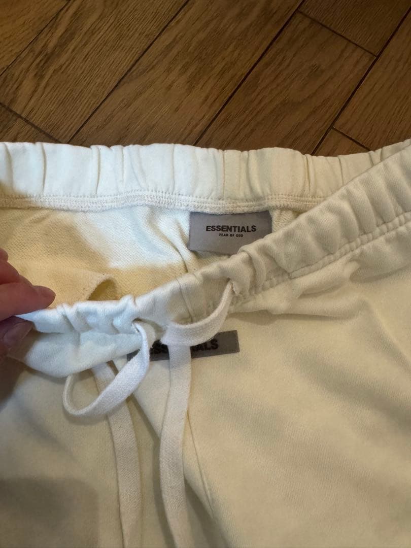 ESSENTIALS セットアップ