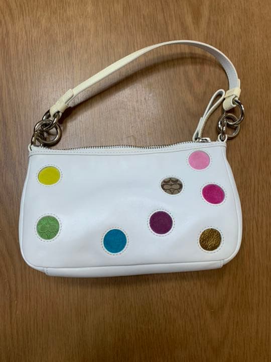 未使用正規品　コーチ 限定コレクション　ポルカドットデミポーチ