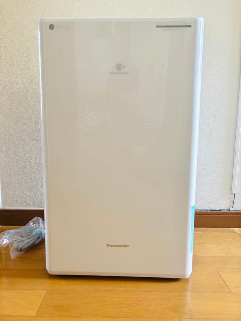 【未使用］パナソニック衣類乾燥除湿機 F-YHVX120