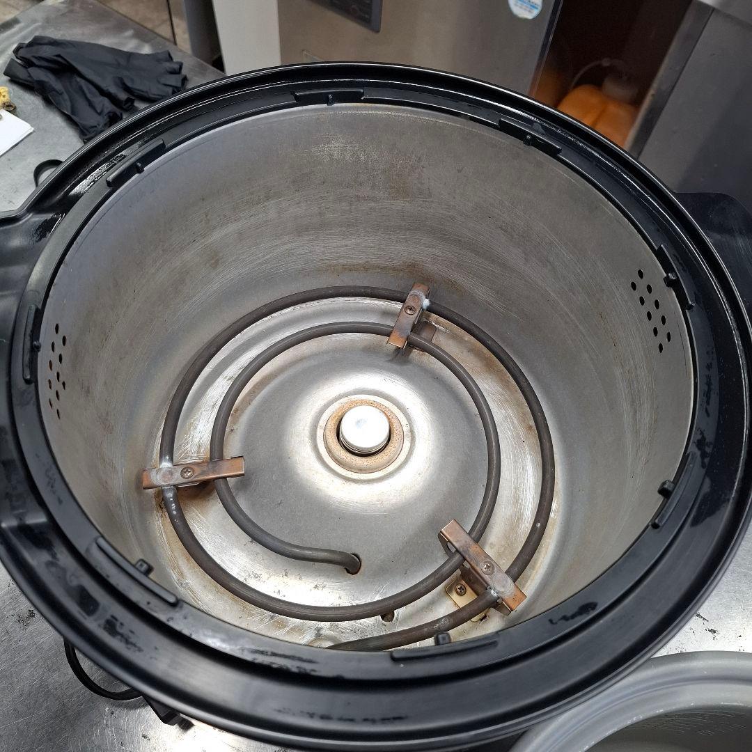 TIGER ステンレス炊飯器　1.5升　業務用