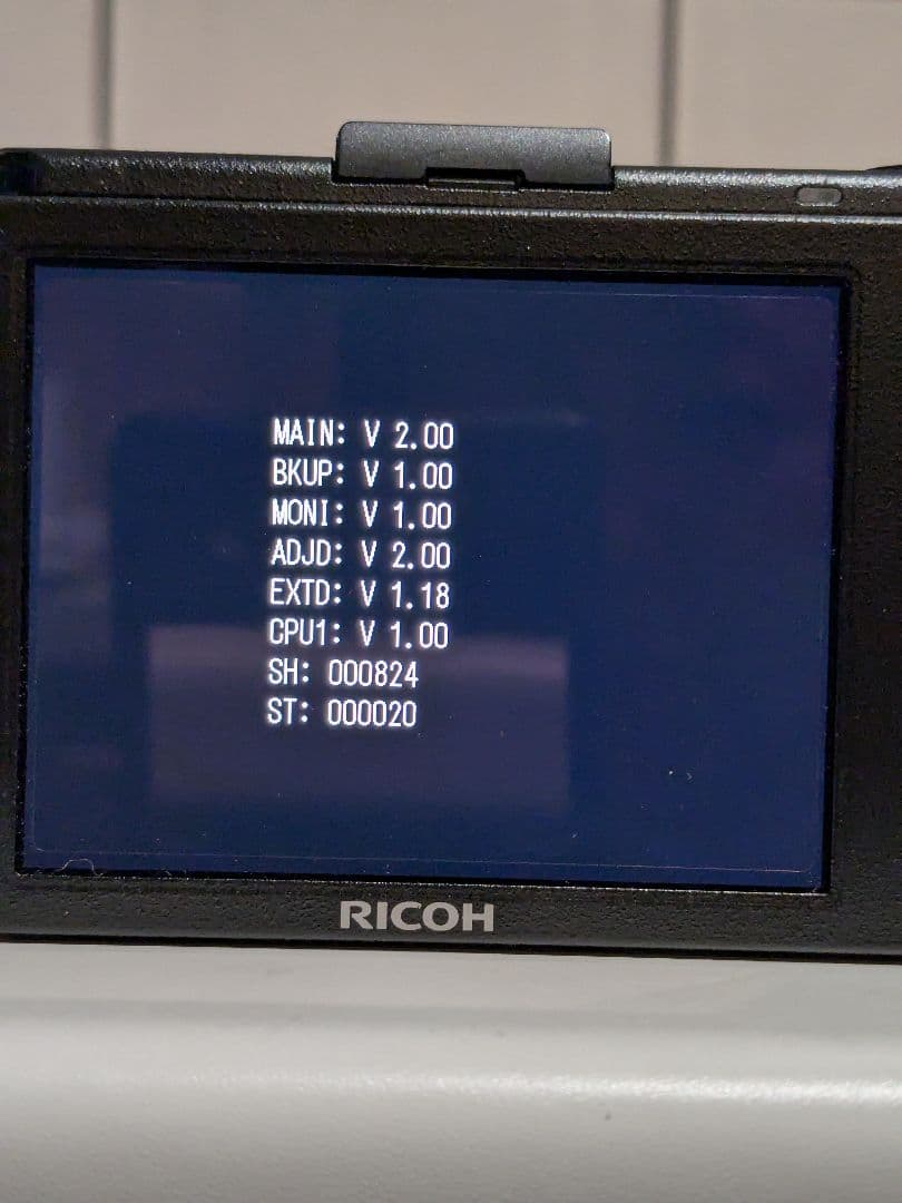 美品RIKOH GR DIGITAL III　ショット数僅か824回