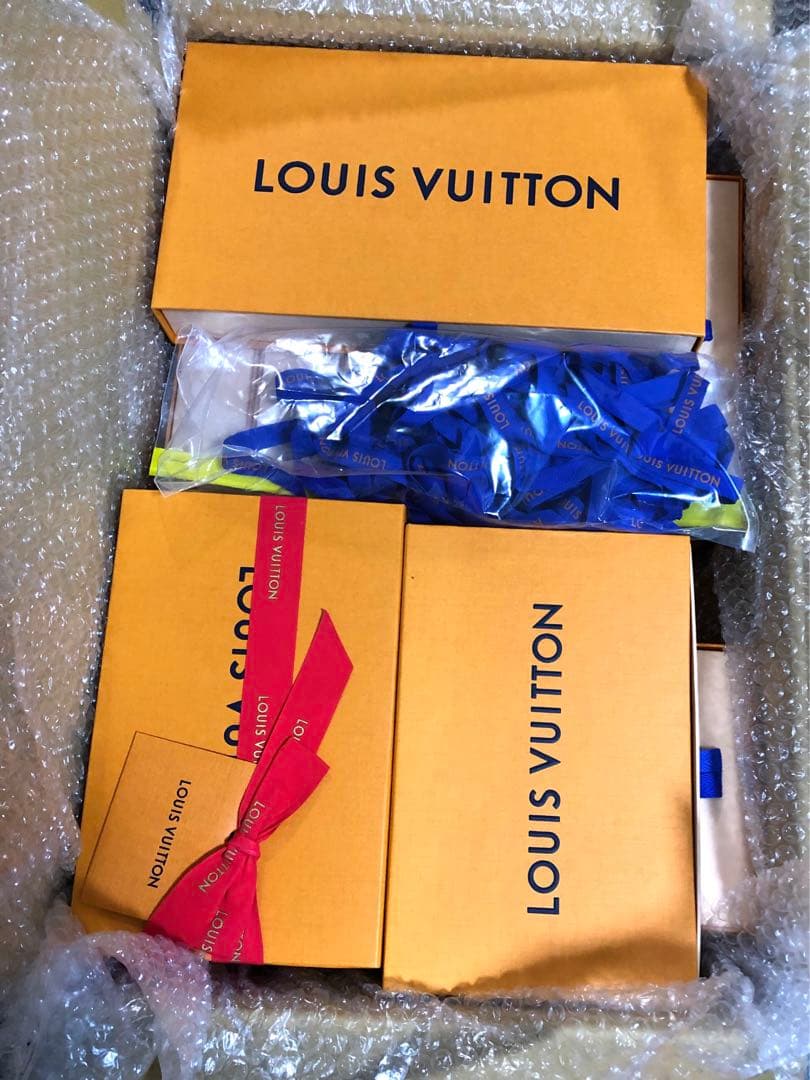最終価格　ルイヴィトン　財布空箱、小物空箱、保存袋、リボン等　32