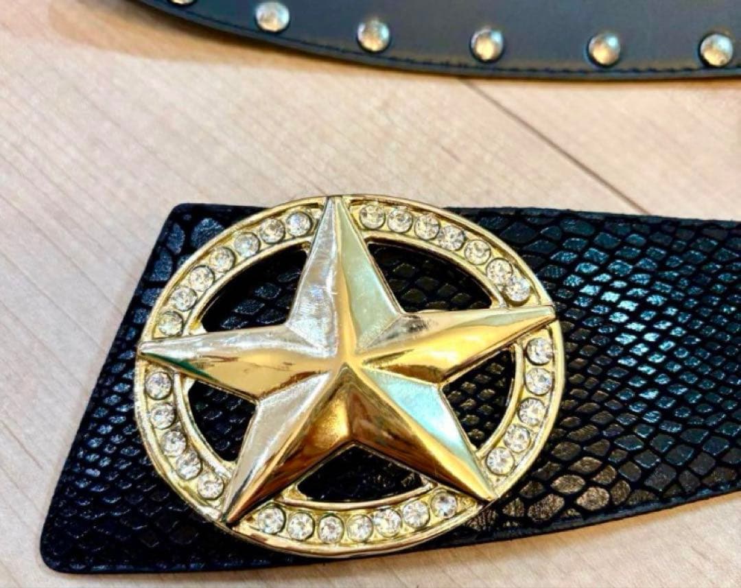 ｄ．i．ａ スタッズ付きチェーン派手ベルト