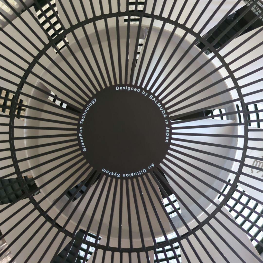 バルミューダ GreenFan Cirq