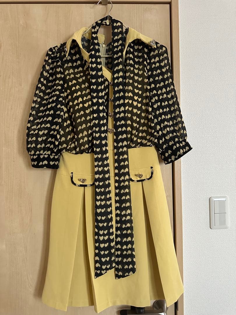 美品☆SOBRE ソブレ キャバ ドレス ワンピース M