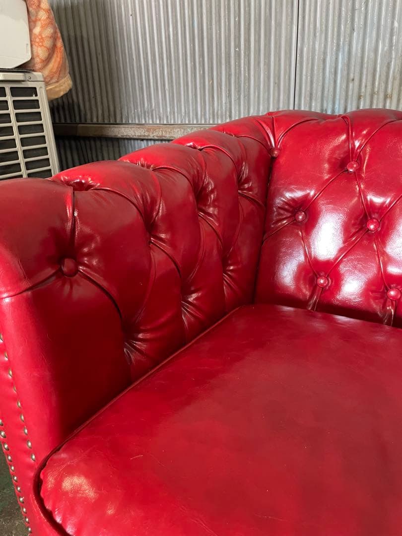 【パオパオ】チェスターフィールド 2人掛けソファ