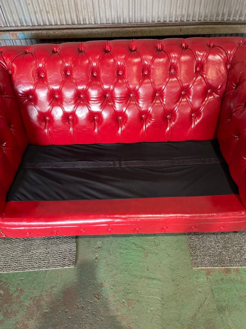 【パオパオ】チェスターフィールド 2人掛けソファ