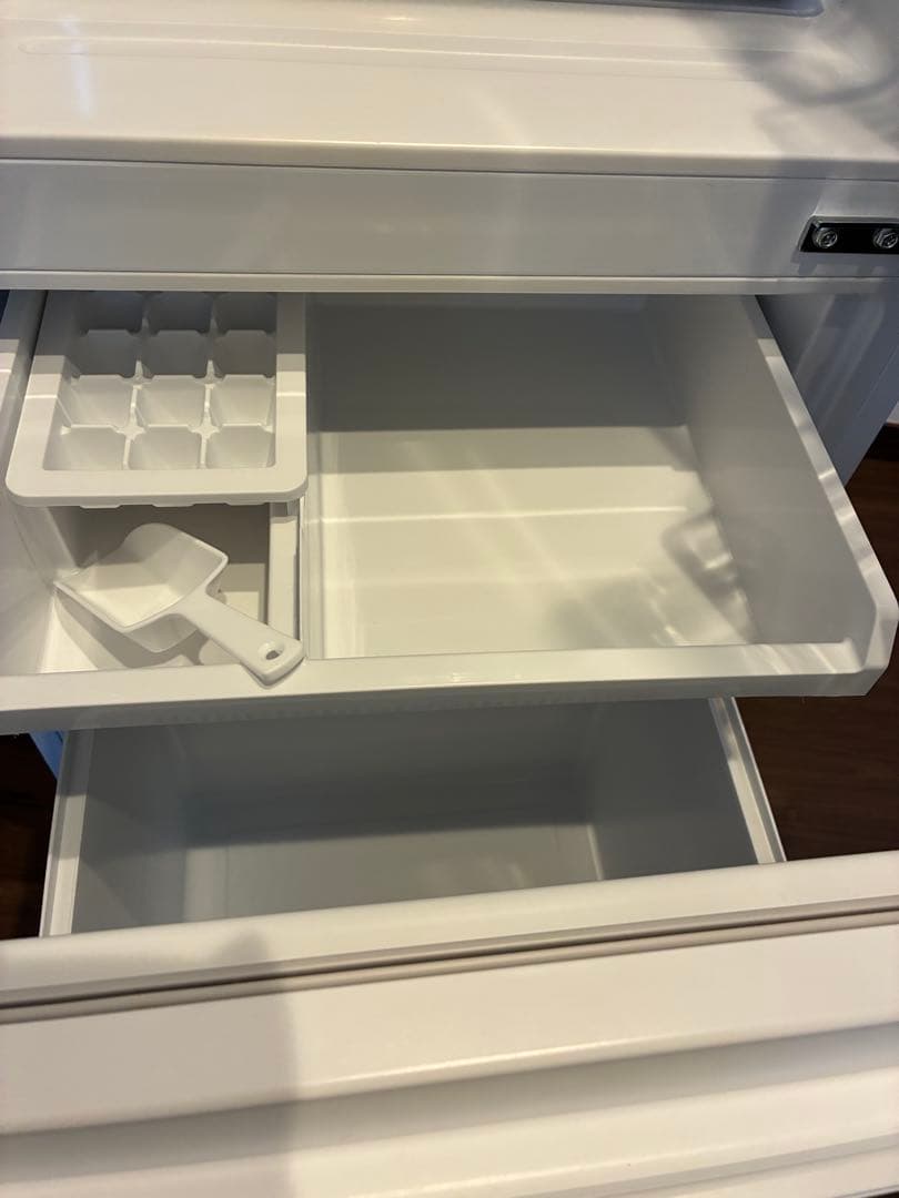 AQUA AQR-20R（W）型　2025年製201L