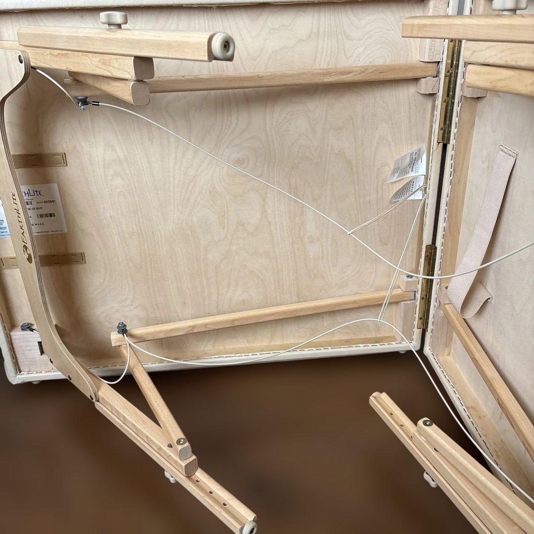 EARTHLITE社 折りたたみ施術用ベッド 米国製 エステ マッサージ