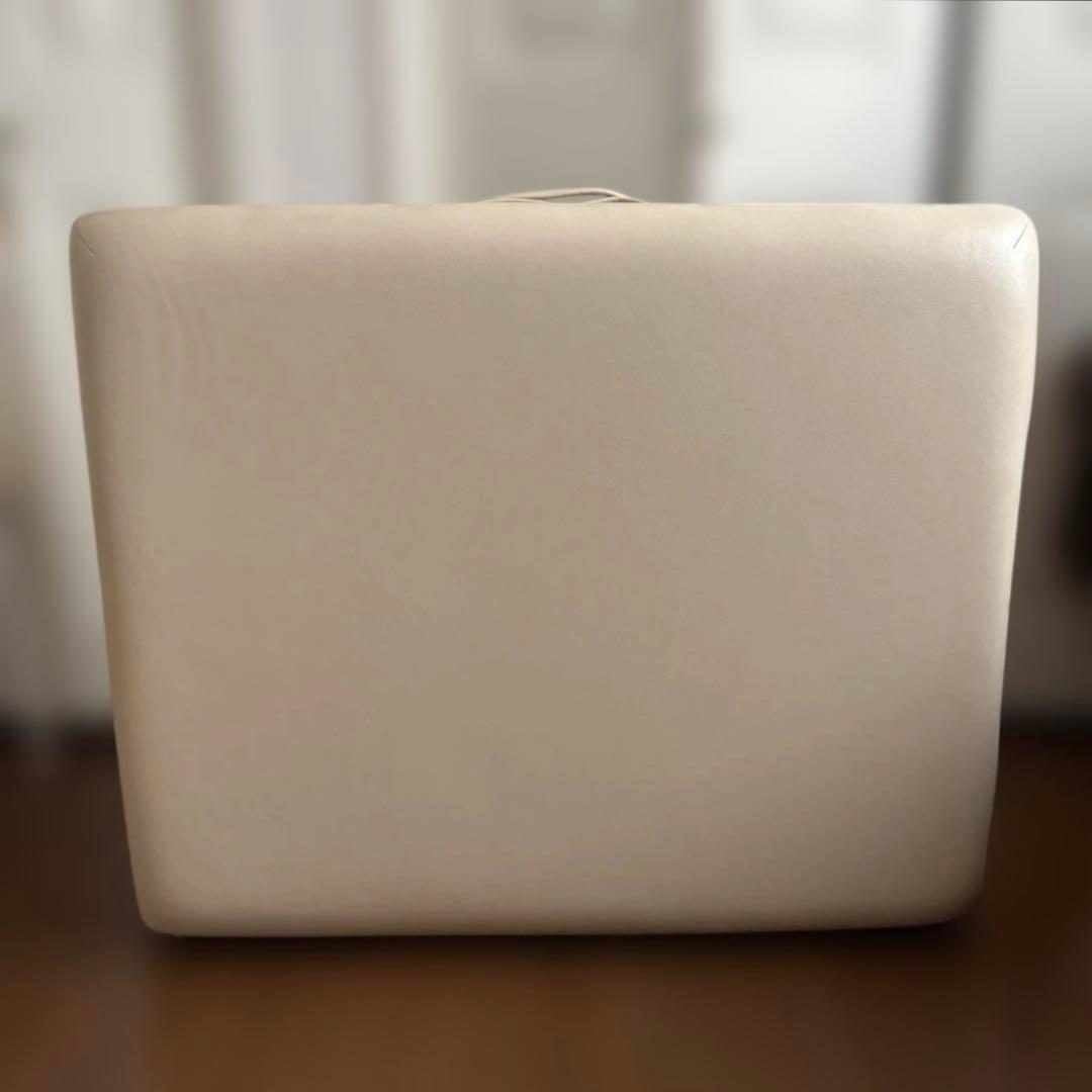 EARTHLITE社 折りたたみ施術用ベッド 米国製 エステ マッサージ