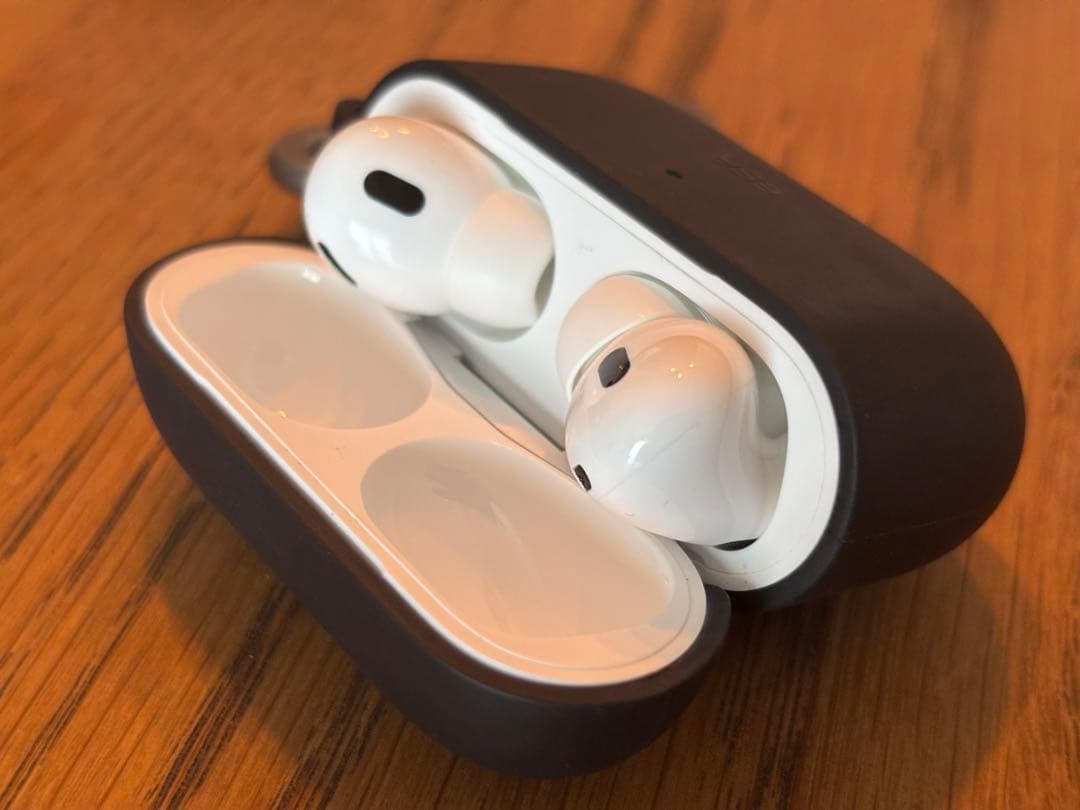 【美品】AirPods Pro2 第2世代（USB-typeC） ケース付き