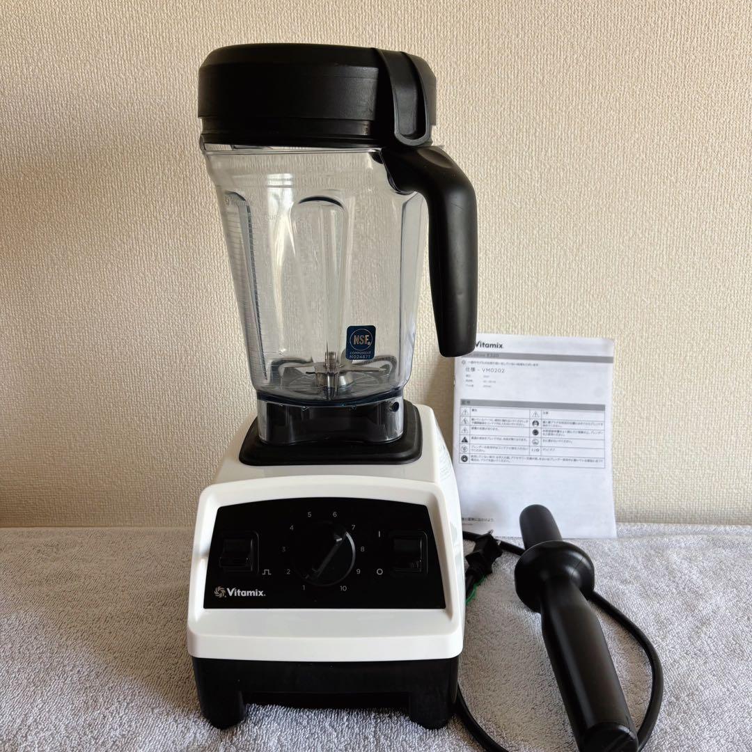 Vitamix 多機能ブレンダー　VM202