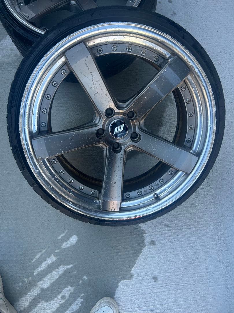 ワーク　ジースト２本　バリ溝タイヤ