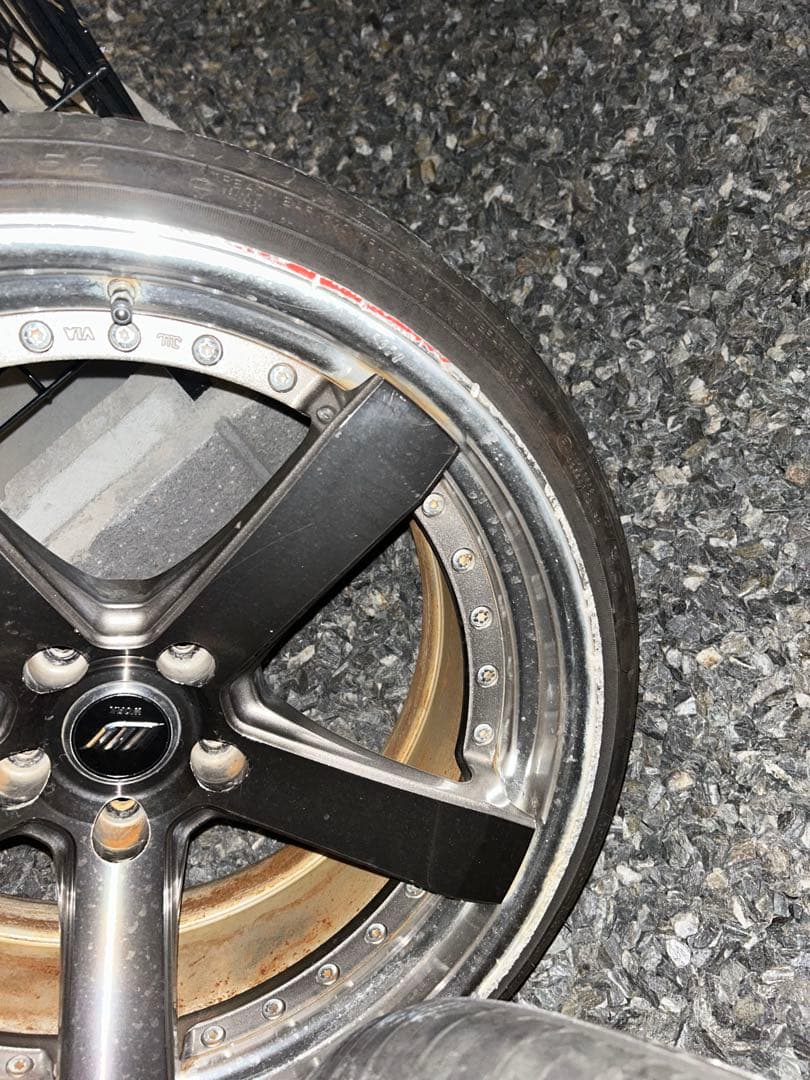 ワーク　ジースト２本　バリ溝タイヤ