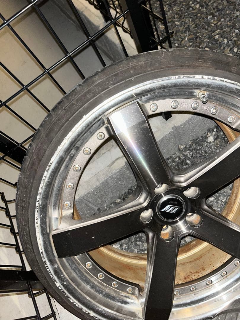 ワーク　ジースト２本　バリ溝タイヤ