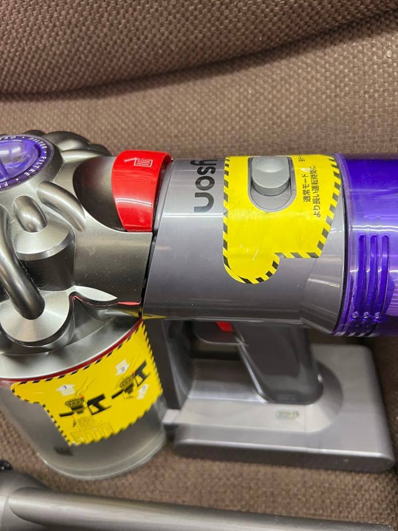 Dyson コードレス掃除機Dyson Vo Slim Fluffy スティック