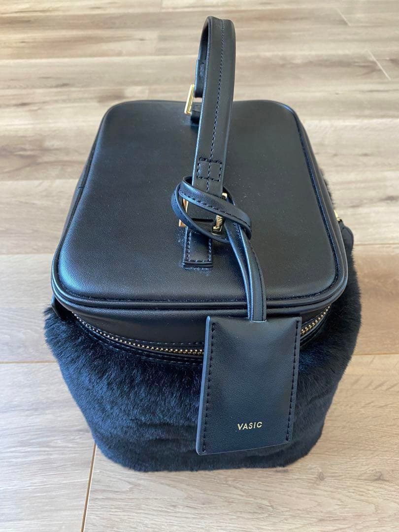 美品！vasic バニティバッグ　伊勢丹　iena アローズ　beams
