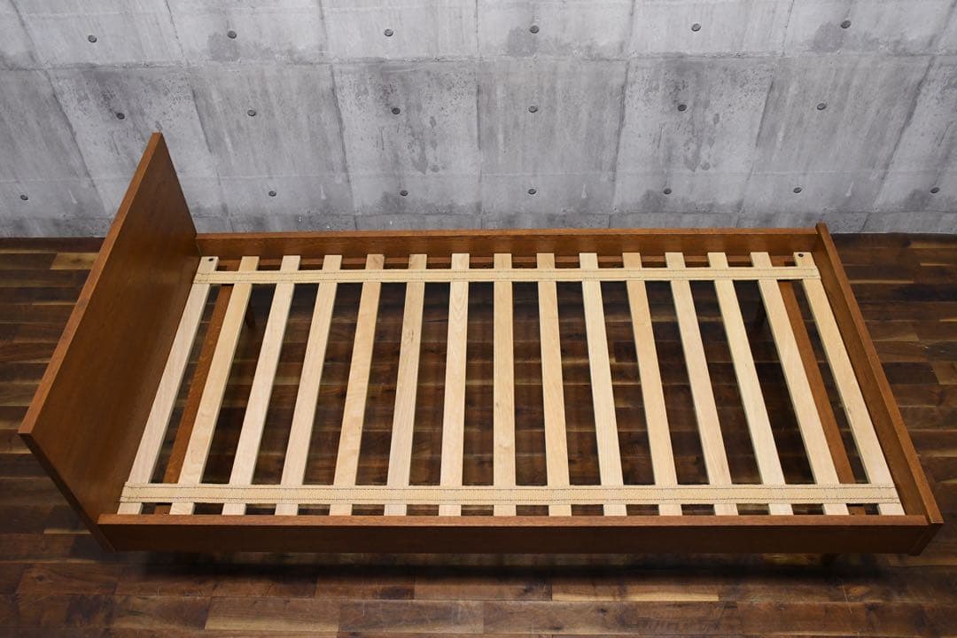 EIC10 美品 トラックファニチャー シングルベッドフレーム 24万 ナラ材