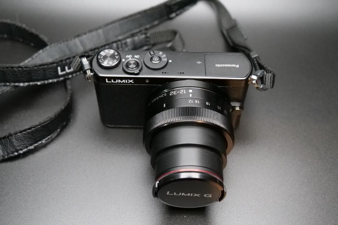 Panasonic lumix DMC-GM1K 25㎜単焦点レンズ 電源セット