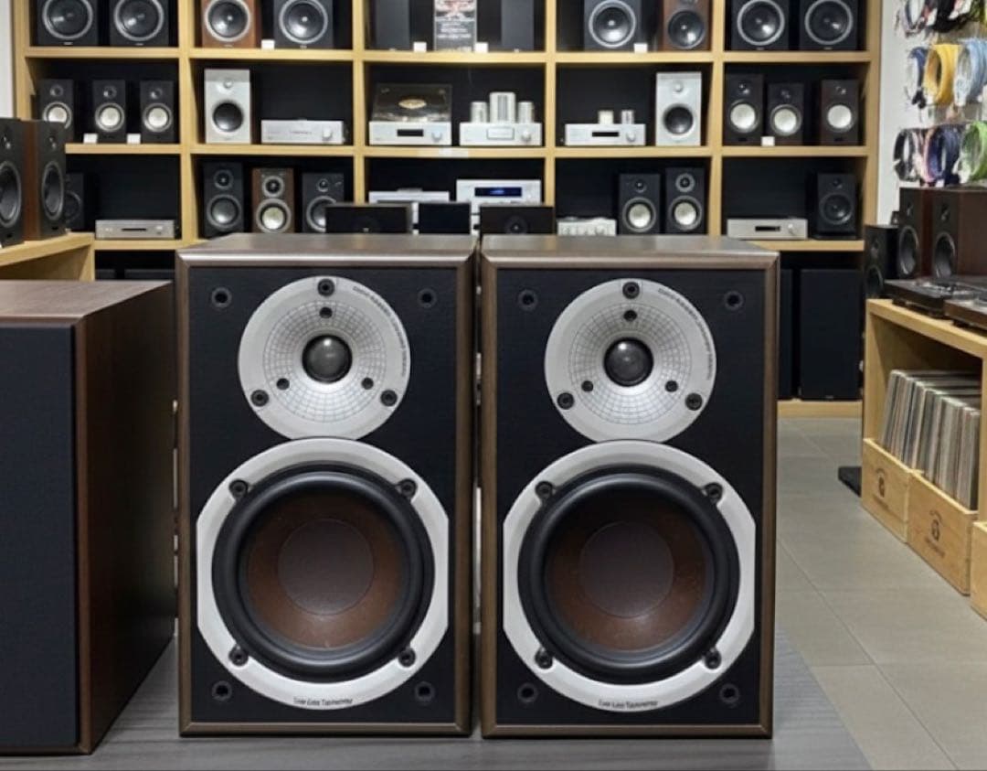 美品　DALI SPEKTOR 1 ダリ　スピーカー