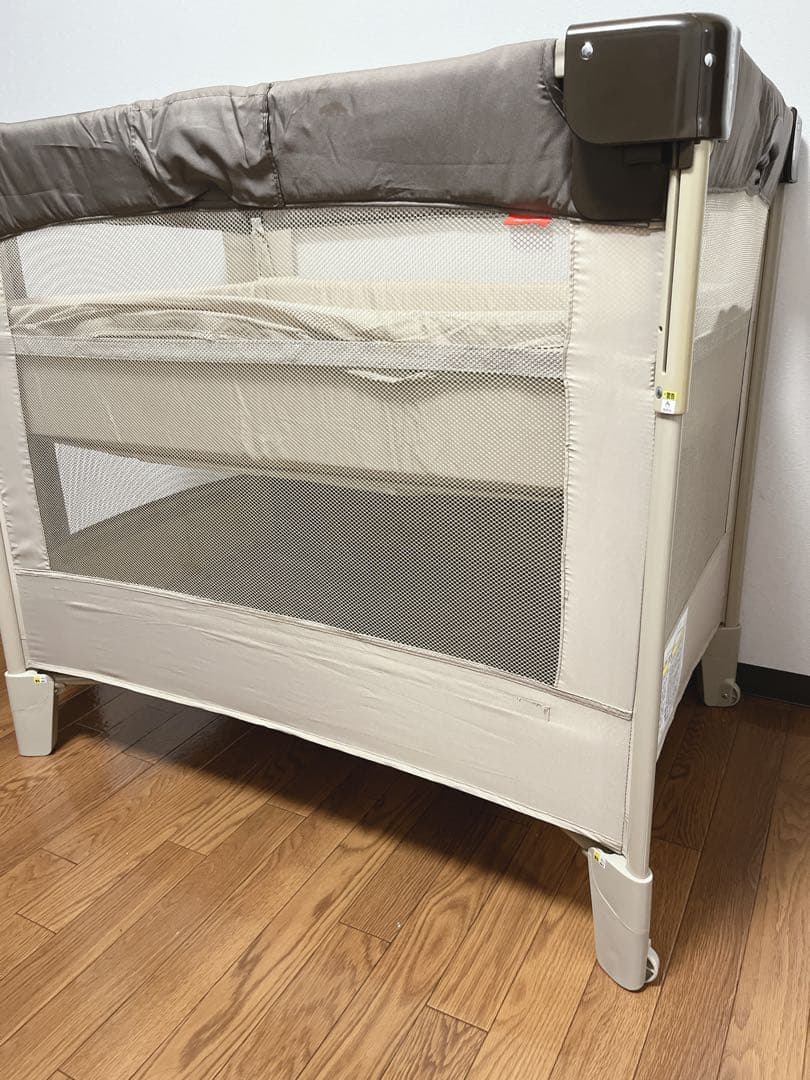 【極美品】アップリカ ココネルエアー ベビーベッド サークル 寝具 66047