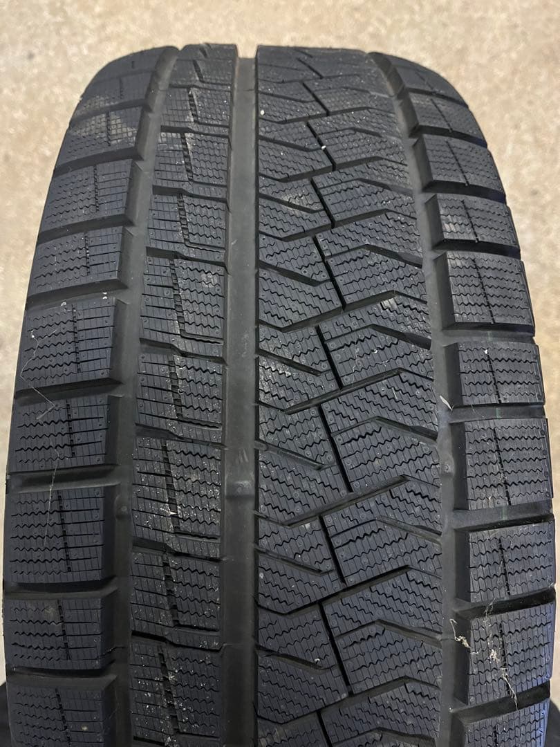 235/50R18PIRELLI スタッドレスタイヤ・ホイールセット