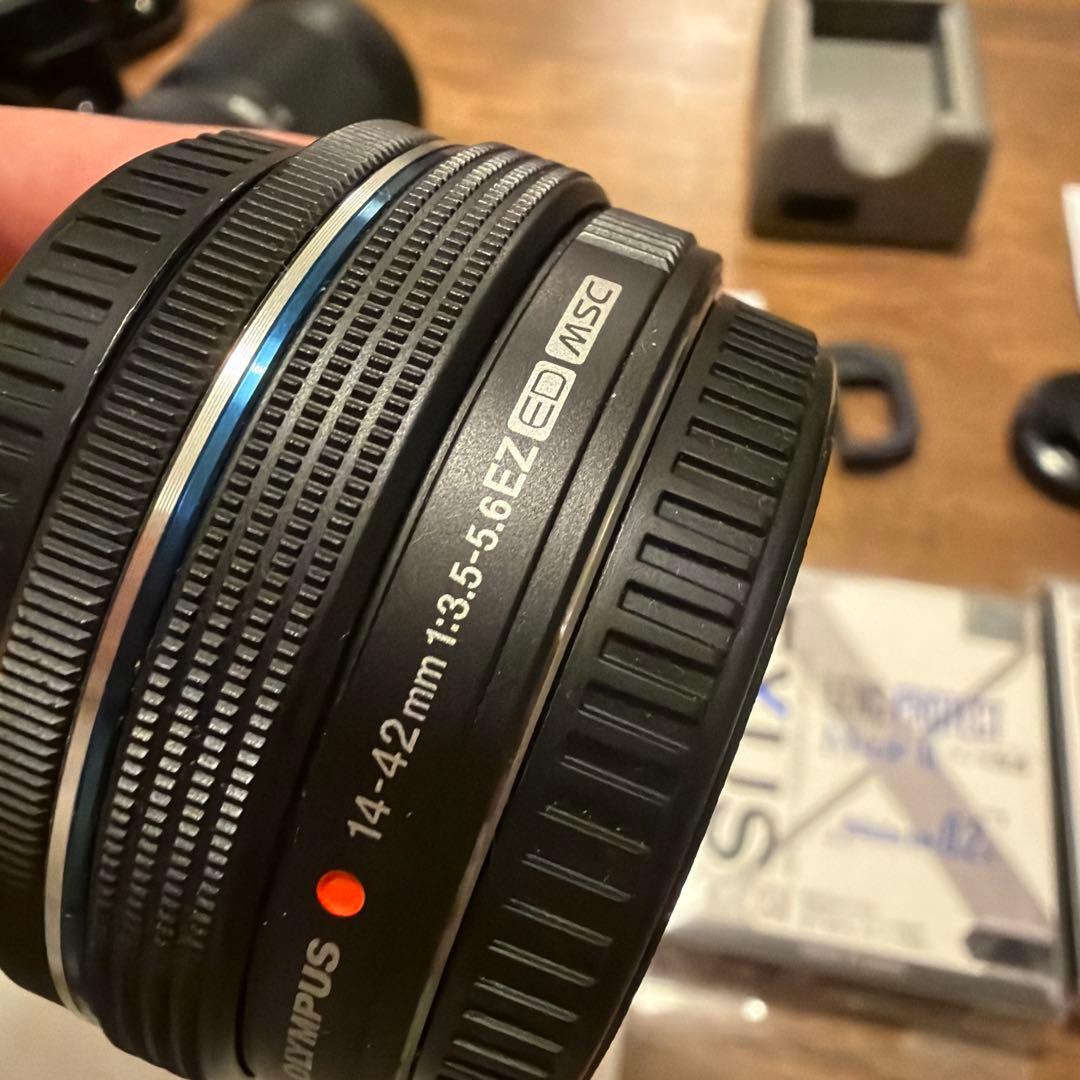 【極美品】OLYMPUS OM-D EM10 MarkⅢ