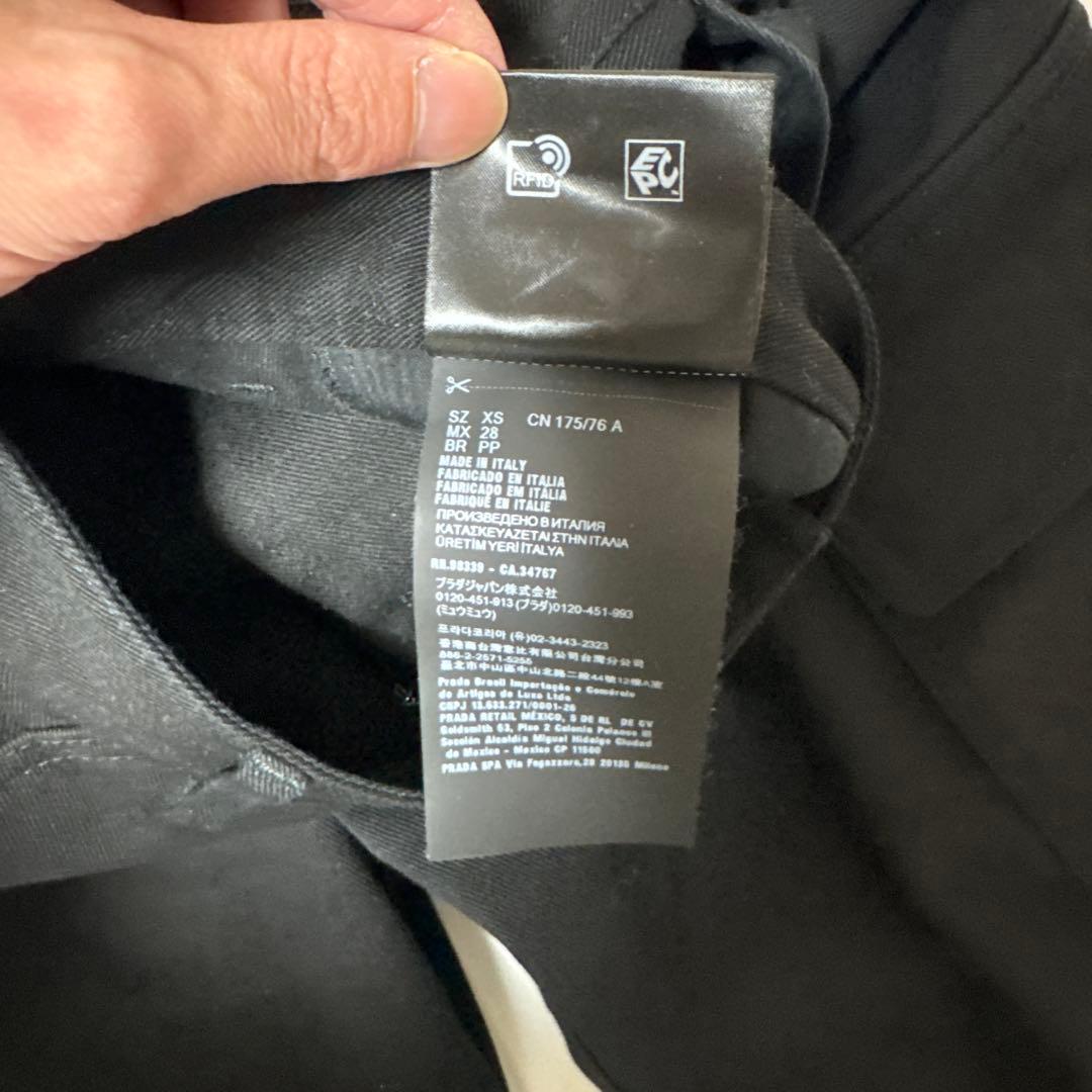 プラダ　パンツ