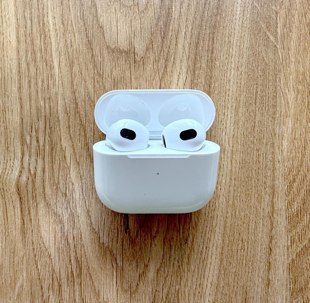 【箱有り】airpods(第3世代) 3rd generation 充電ケース付