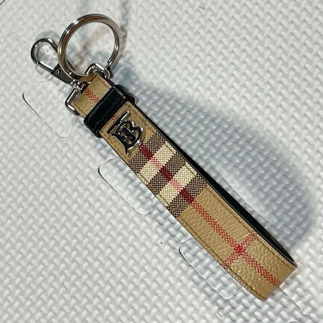 2回使用の極美品 バーバリー ノバチェック TB レザー キーリング ストラップ