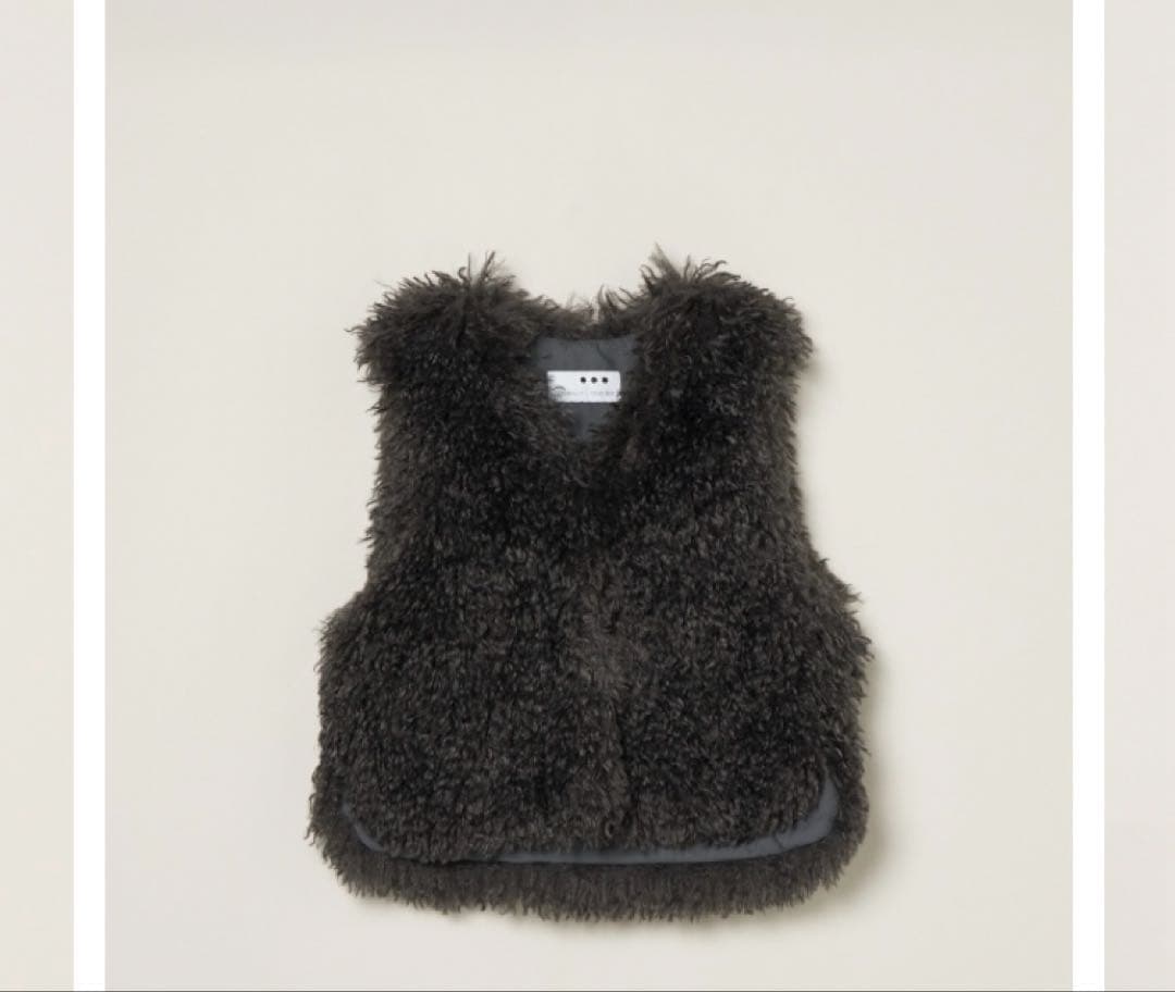 スリードッツ♡ウェイビーファーショートジレ