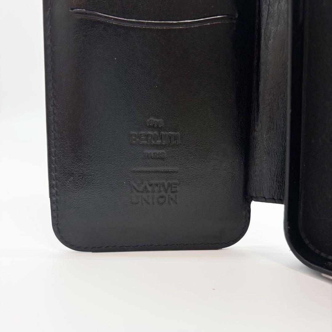 ベルルッティ iPhone15 Pro カリグラフィ スマホケース