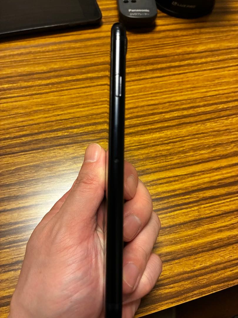 Apple iPhone SE3 第3世代 SE ブラック 本体