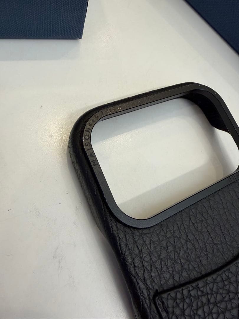 MAISON de SABRÉ iPhone17Pro用ケース