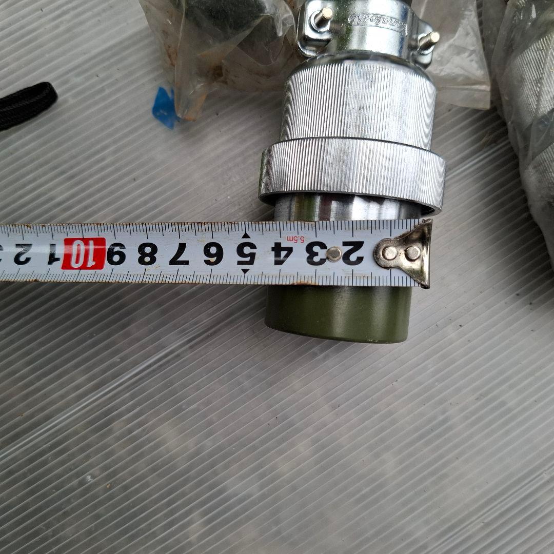 トレーラーのウイングの電源ケーブル3個セット