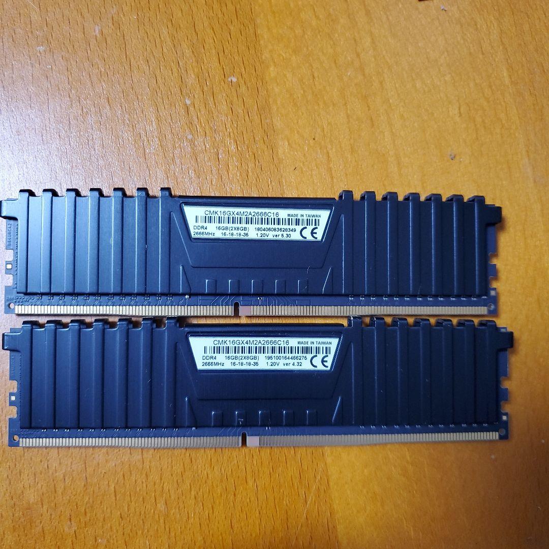 CORSAIR DDR4 16GB　メモリ