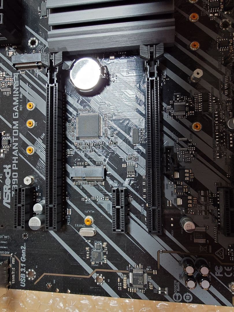 マザーボード ASRock Z390 PHANTOM GAMING4 + 9700K