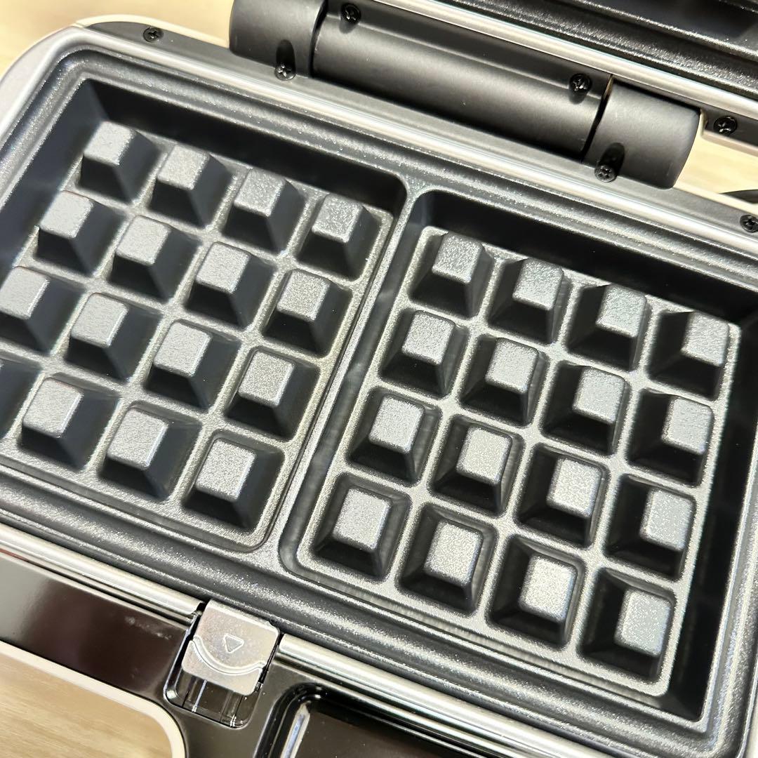 ビタントニオ　Vitantonio ワッフル&ホットサンドベーカー　アイボリー