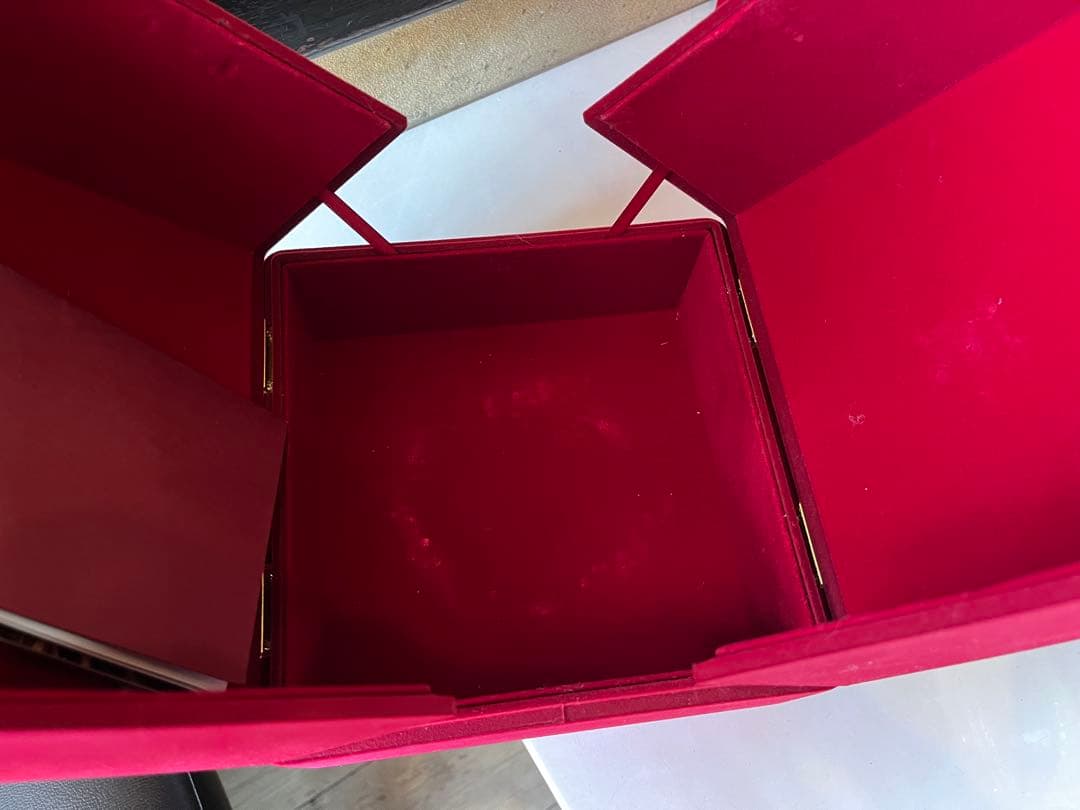 ラドガ　インペリアルコレクション　ウォッカ　サファイア／ルビー