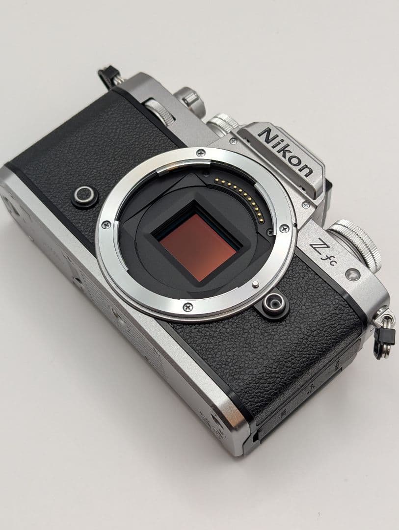 Nikon Z fc シルバー ボディ