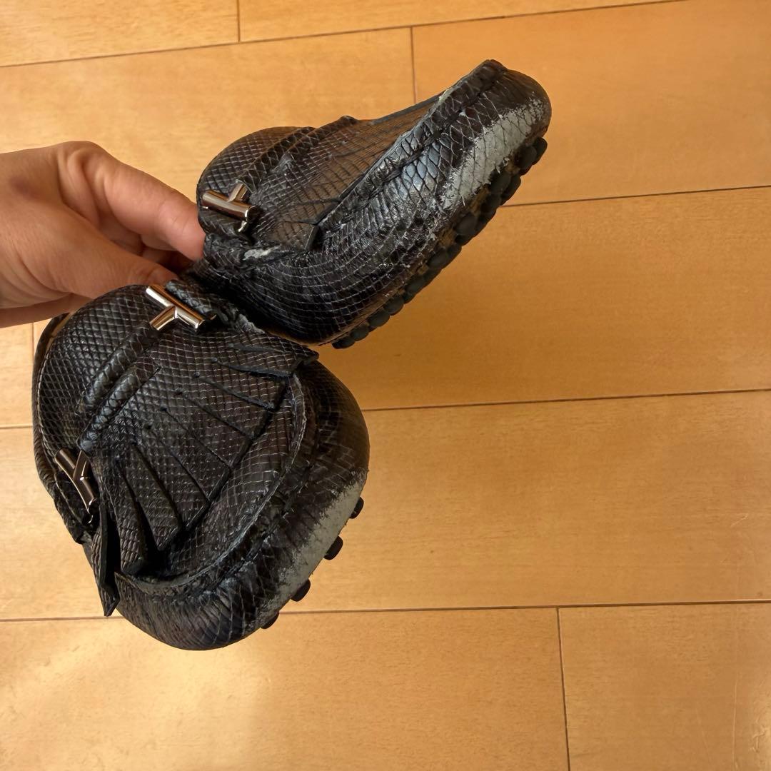 美品♡TOD'Sトッズ♡フリンジ付ゴンミーニ♡スネークプリント36.5