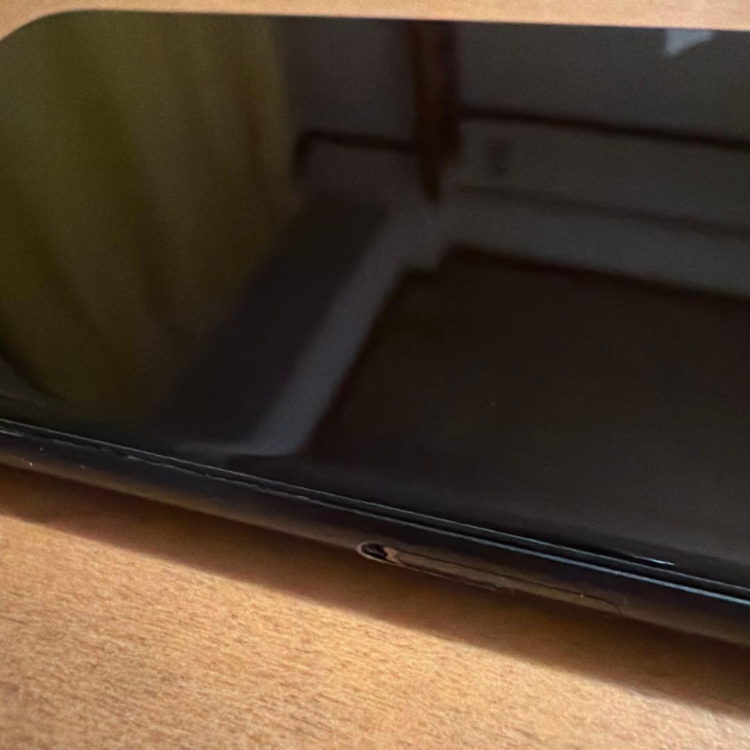 iPhone SE (第2世代) ブラック 本体