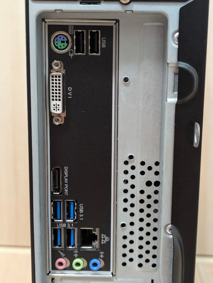 iiyama デスクトップPC i7-9700 Windows11